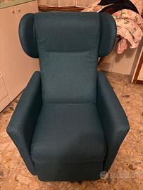 POLTRONA RECLINABILE ELETTRICA PER ANZIANI