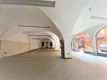 NEGOZIO A BERGAMO
