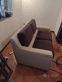 divano 2 posti