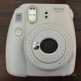 Macchian fotografica Instax mini 9