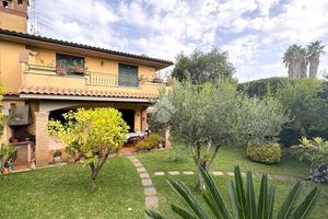 PORZIONE DI QUADRIFAMILIARE A ANZIO