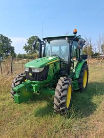 JOHN DEERE 5075E