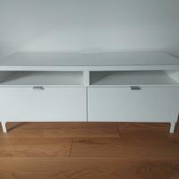 Mobile TV Ikea BESTA