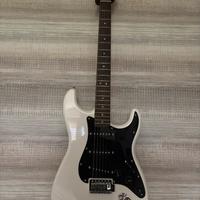 Squier Sonic Stratocaster - Bianco Perla