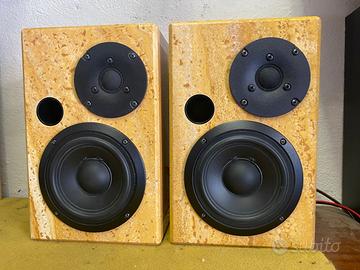 Coppia diffusori in marmo con componenti CIARE.