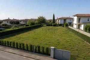 Terreno di 587 m² a San Giustino