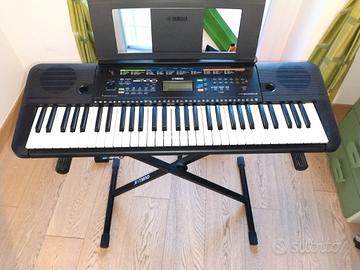 pianola Yamaha 