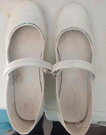 Scarpe bianche
