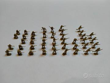 Lotto 43 Soldatini vintage