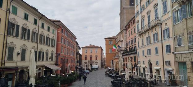 Appartamento esclusivo in Piazza del Plebiscito