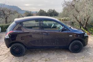 LANCIA Y A METANO