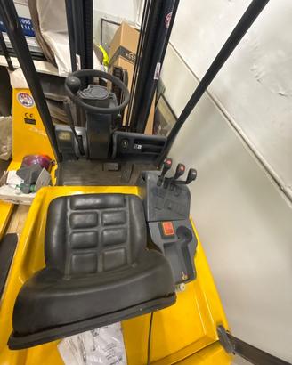 Carrello elevatore Jungherich triplex
