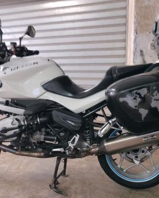 BMW R1200R