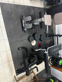 Palestra pesi bilancieri manubri panca