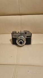 Antica macchina fotografica