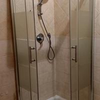 Box doccia per piatto 80 x 80 (senza piatto) 75€