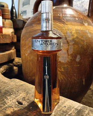 Bottiglia Whisky CN Tower 1974