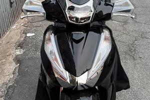 Honda Sh 300i ABS 2020- Sempre garage- Accessoriat