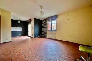 Appartamento di 90 m² con 4 locali e box auto a Mo