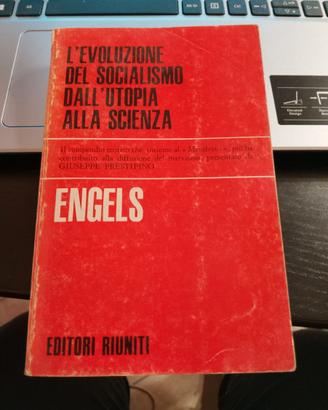 Libro  L'evoluzione del Socialismo...