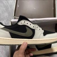 Jordan 1 Retro Low OG SP Travis Scott Olive EU42