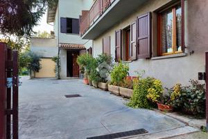 CASA SEMINDIPENDENTE A CAMPEGINE