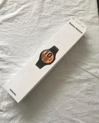Smart Watch Samsung Galaxy Watch 4 perfettamente F