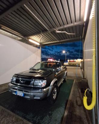 nissan navara d22 