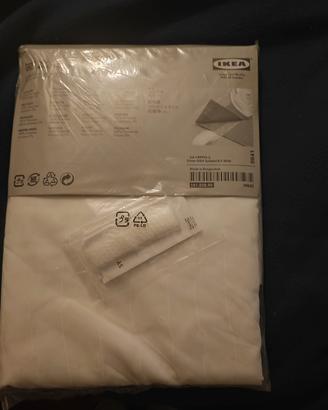 due tende per finestra Ikea 
