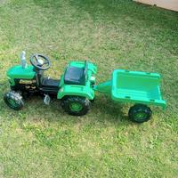 trattore con rimorchio 