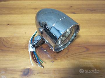 Faro supplementare aftermarket per moto custom