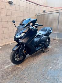 Yamaha Tmax 560 2024