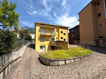 4 LOCALI A CALOLZIOCORTE