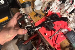 pompa simil adelin e pinza rpm