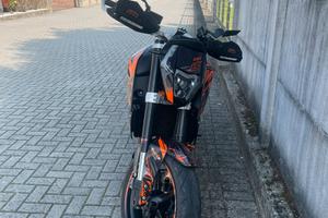 Ktm duke 690