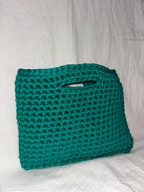 Borsa fatta all’uncinetto