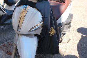 Beverly 300 ie