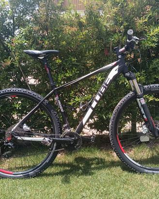 MTB ATTENTION CUBE 29 L FRONT