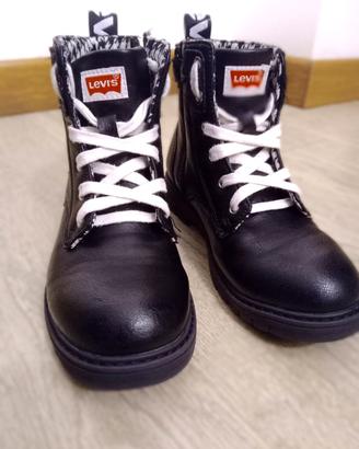 Scarponcini Levi's neri in simil pelle 