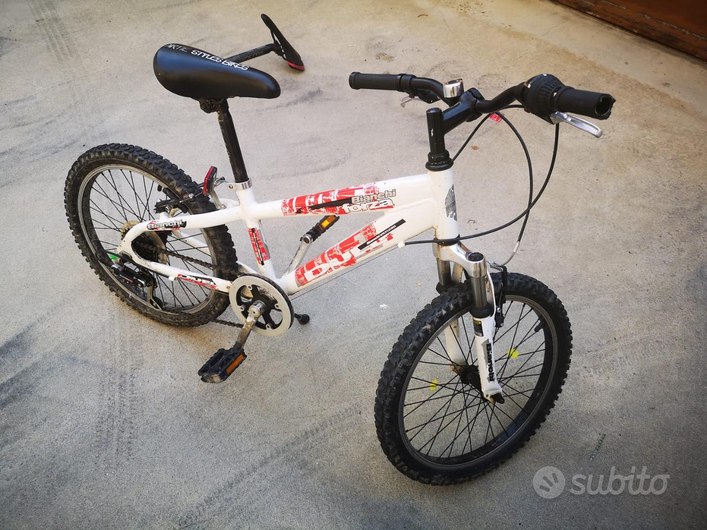 bicicletta Bianchi Forza Duel 2020 taglia 22 Biciclette In