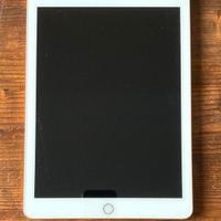 iPad (6ª Gen) 32GB Wi-Fi + Accessori e Scatola