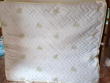 Materasso matrimoniale in lattice 