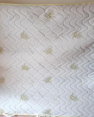 Materasso matrimoniale in lattice 