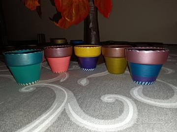 Set di vasetti in terracotta decorati a mano✨