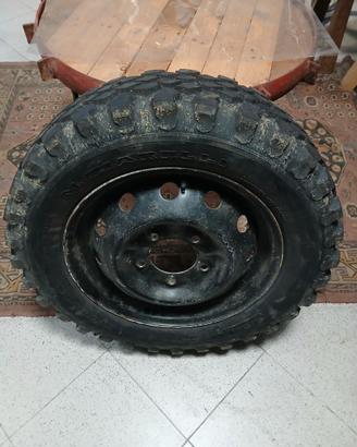 4 Gomme e cerchi 16 lada niva