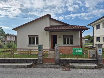 Indipendenza, giardino e tranquillità: villetta...