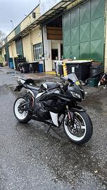 Honda cbr 600 rr