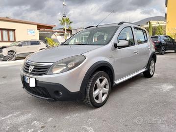 Dacia Sandero Stepway 1.6 8V GPL 85CV 2012