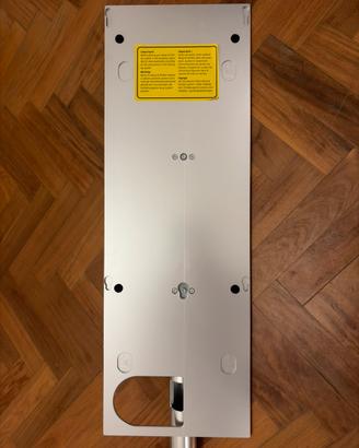 Bang & Olufsen - Stand da pavimento Beosound 9000