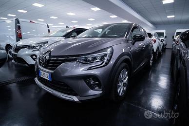 Renault Captur 1.6 E-Tech hybrid Intens 145cv...